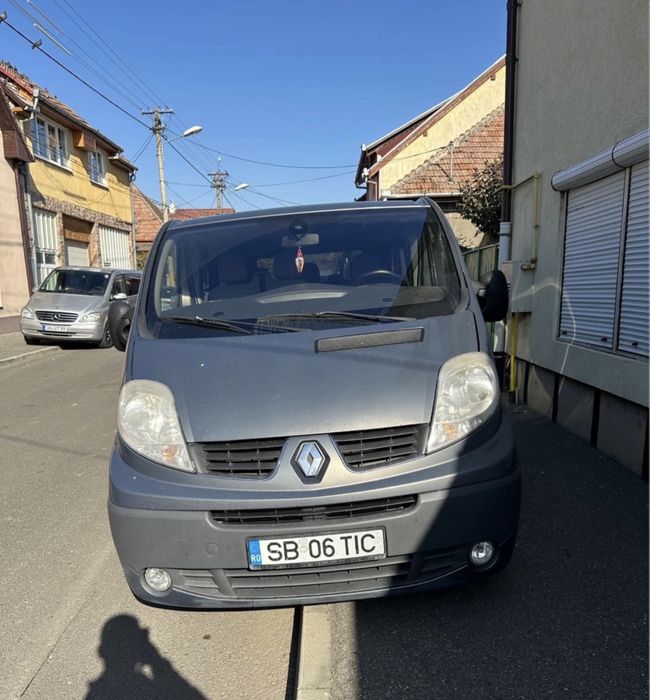 Renault Trafic 8+1 an fabricatie 2013