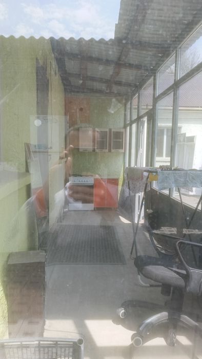 Бір бөлмелі жер уй де.