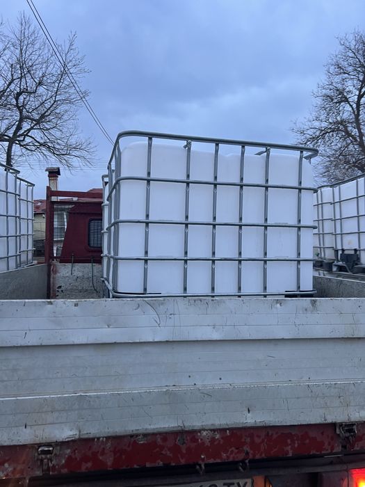 Резервоари/Цистерни/Бидони за вода,горива и други по 1 тон