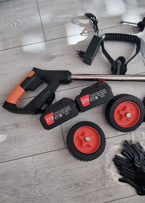 Акумулаторен тример 21v