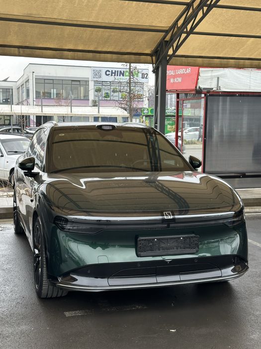 Продается Zeekr 7x