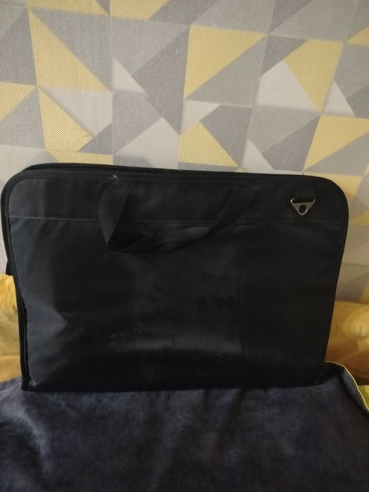 Продам сумку для худ рисунков А3