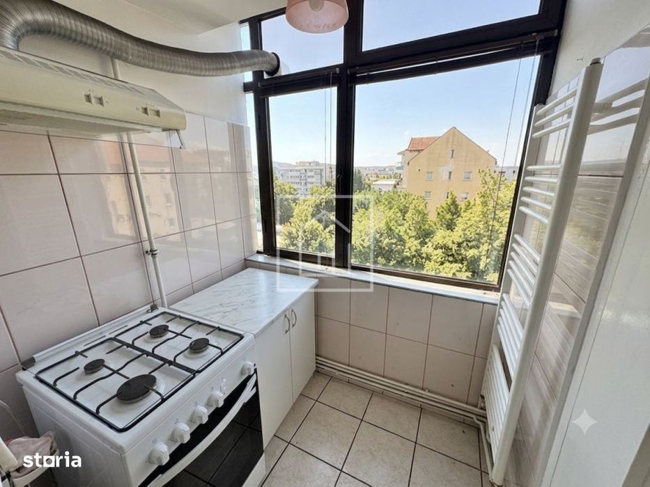 Apartament 4 camere, pivnita, 2 balcoane, 81 mpu Sos Alba Iulia Sibiu