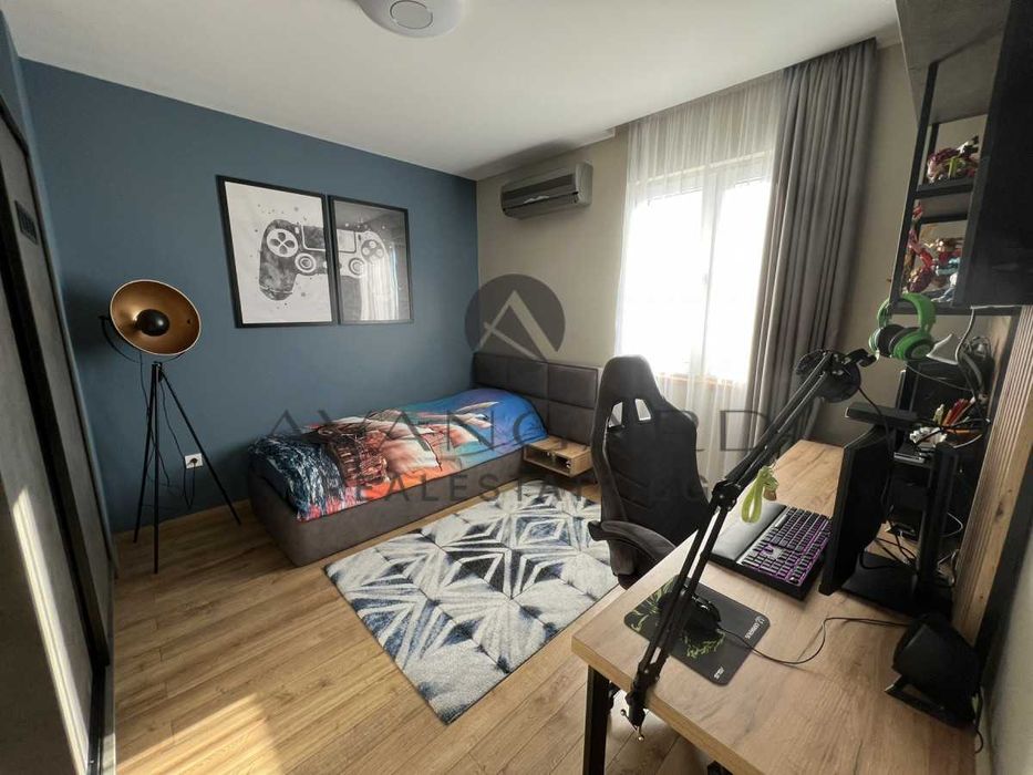 Продава се Многостаен апартамент в Пловдив, Кючук Париж - 95 кв.м за 3093 €/кв.м - Снимка #5