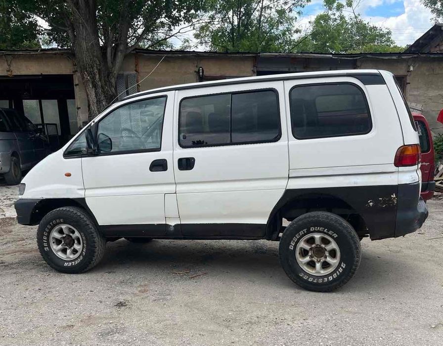 Mitsubishi L 400 / 2000г.