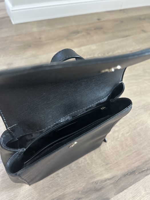 Сумка -рюкзак DKNY