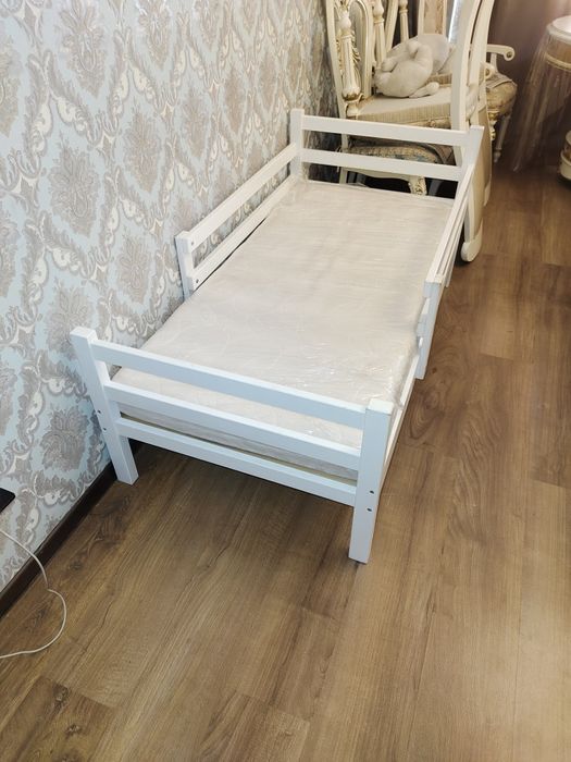 Кровать ikea деревянный 3шт цены разные