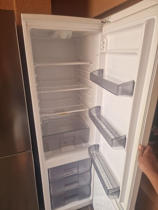 Frigider garantie și transport