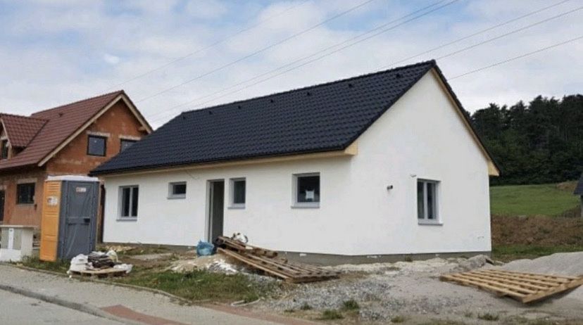 Vand case din panouri sandwich termoizolate