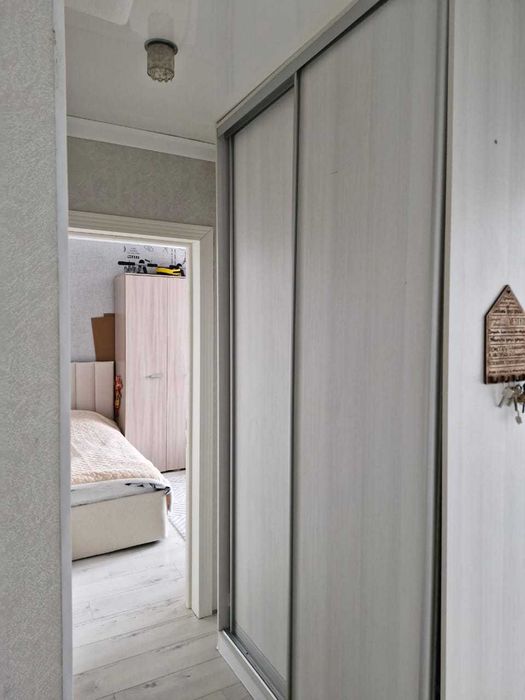Продается 4 комн квартира Коктем,8
