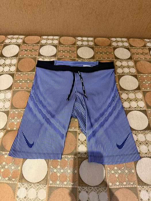 Шорти Nike AeroSwift