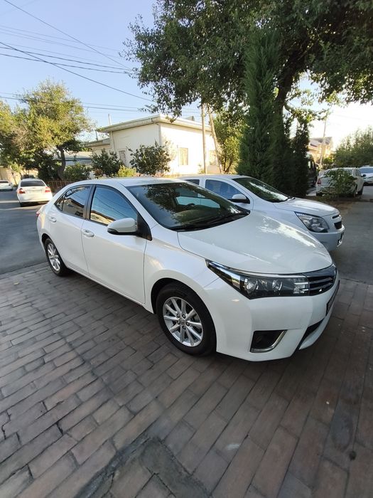 Toyota Corolla 1.8 матор. 94000 пробег. 2016 год.