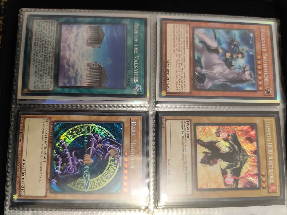 Продавам Yu-Gi-Oh карти