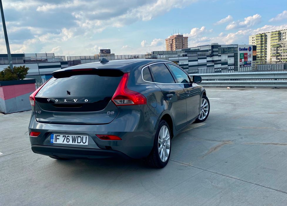 VOLVO V40 2013 — imagine 2