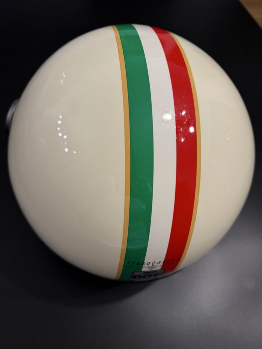 Casca moto  scuter , still Vespa, noua !