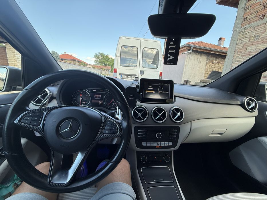 Mercedes B200d OM651