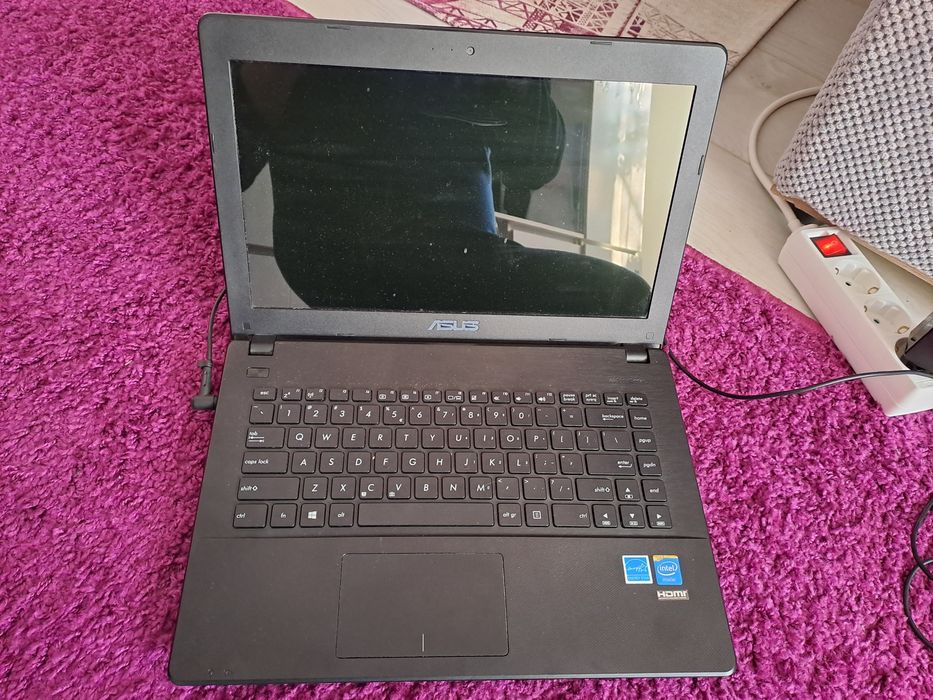 Laptop asus x451m