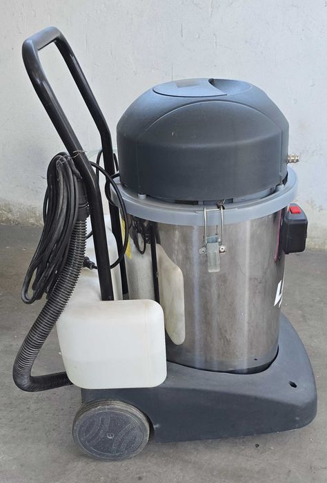 Aspirator profesional