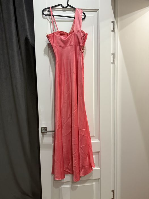 Пролам вечернее платье!