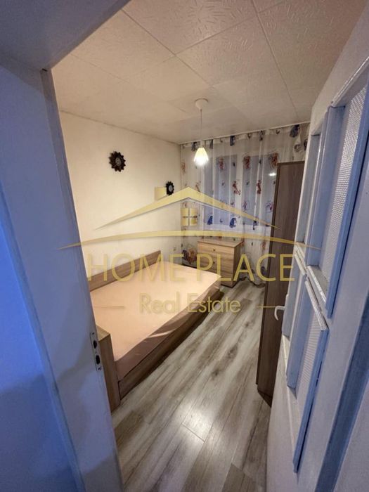 Тристаен апартамент в района на Колхозен пазар