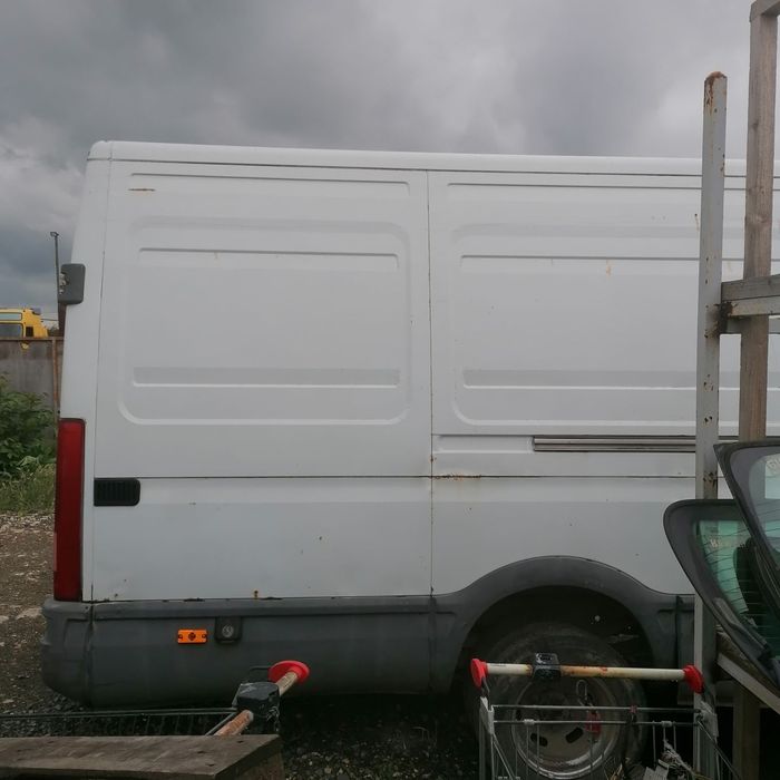 Dezmembrari  Iveco DAILY 3  1997  > 2007 35 S 11,35 C 11 (A2FC13AA, A