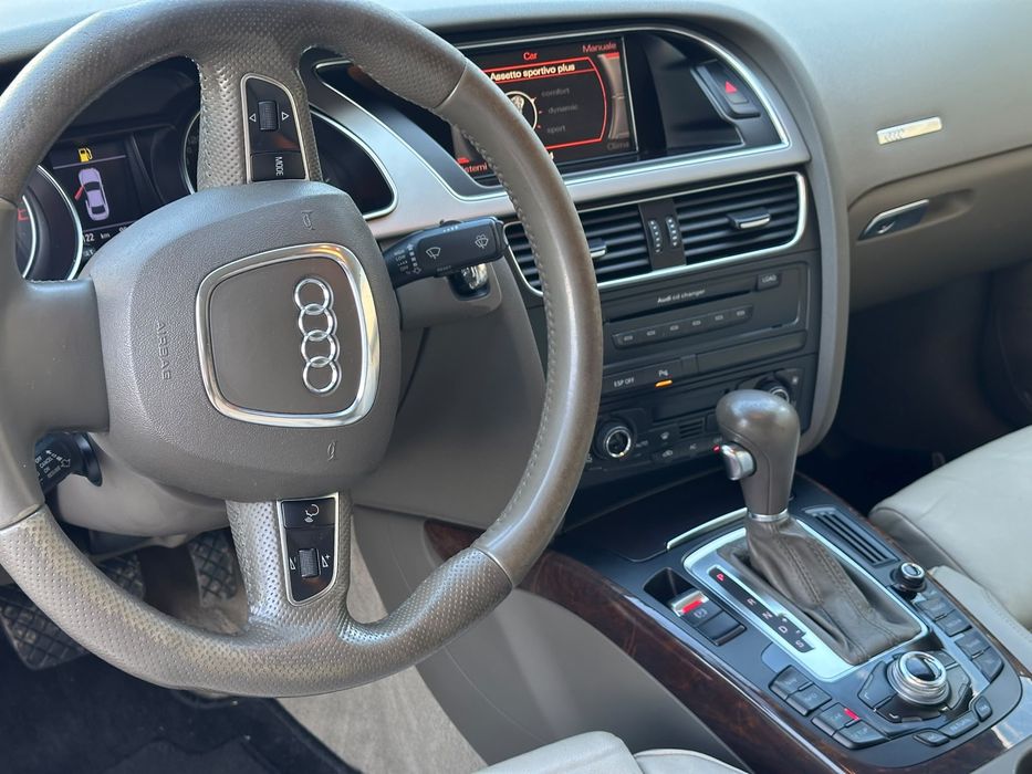 Audi A5 Coupe 2.0 TFSI Automat, Piele Crem, 180 CP