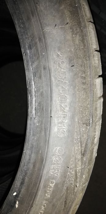 Anvelope vara 225/40/19