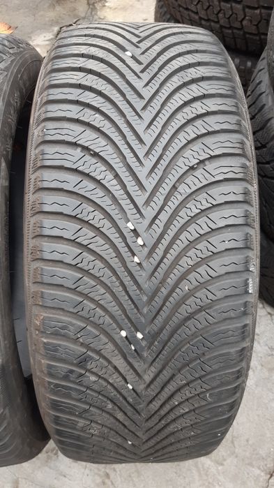 Anvelope 215/55r16 iarnă marca Michelin, Semperit preț 210 lei bucata