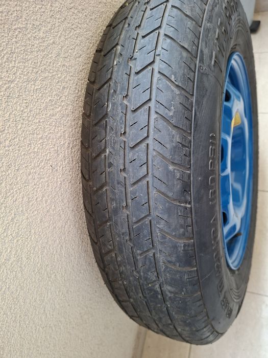 Резервна гума Т 175 90 R 16 за бус