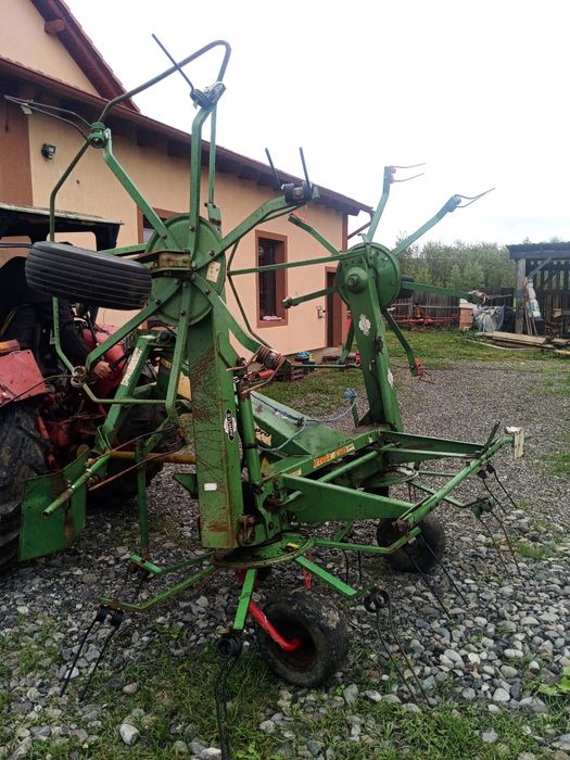 Greblă pentru împrăștiat stoll z 585 pro