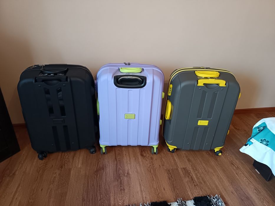 Troler, valiză, geantă voiaj