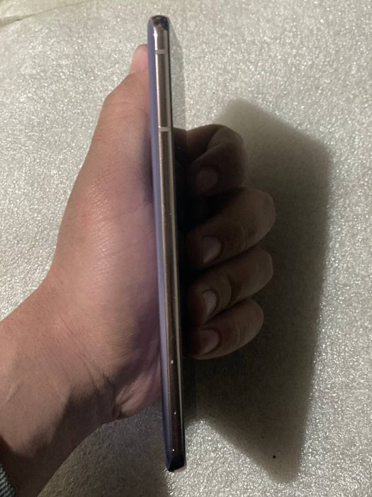 Samsung s 21 pus 5g sotiladi