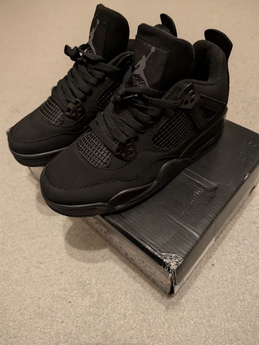 Jordan 4 black cat