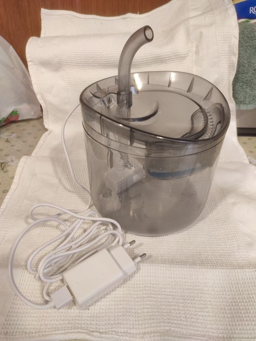 Fantana automata de apa pentru pisici si caini, 1,8 l