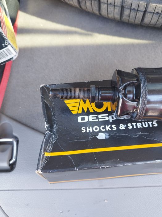 Чисто нови задни амортисьори за Додж Дуранго,джийп Гранд чероки