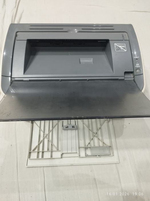 Продаются принтера, рабочие, проверка на месте. 

1. Canon MF4320d - п
