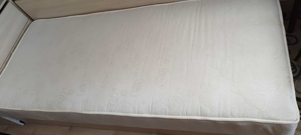 Две ъглови легла с ракла