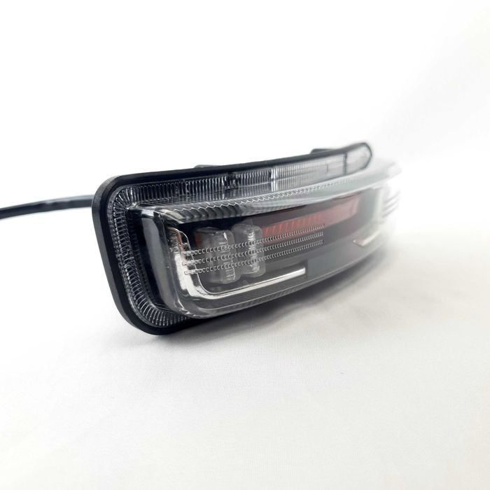 Lampă Stop LED Universală 48-60V cu Semnalizare, Frână și Poziție pentru CityCoco și Scutere Electrice – B10