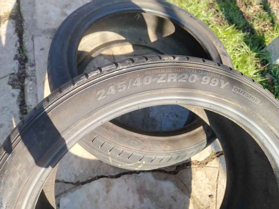 Гуми два броя 245/40/20