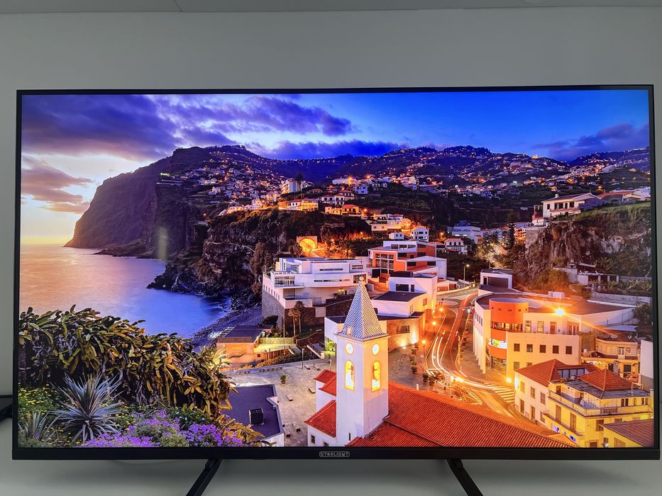 Smart TV - 109cm stare excelentă (detin garantie)