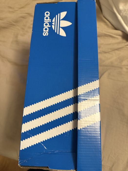 Adidas - adidași - pantofi sport noi - in cutie
