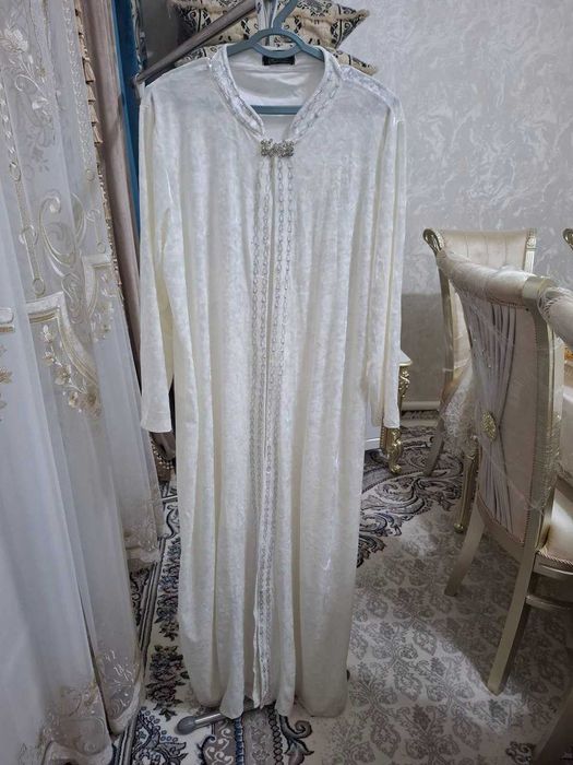 Абая велюровый 150.000