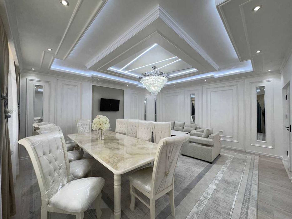 3х комнатная квартира на 5 этаже 102кв/м, в Самарканде