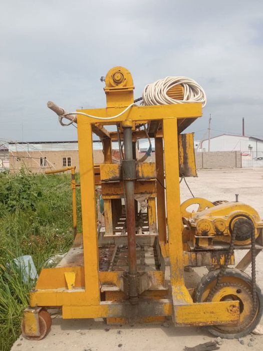 Аппарат для производства бетонных блоков