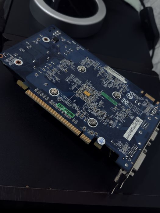 Видеокарта gtx550ti 1gb