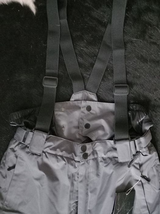 Ски екип яке и панталон гащеризон