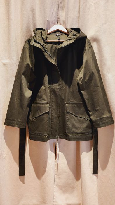 Зеленая куртка Uniqlo, размер S-М