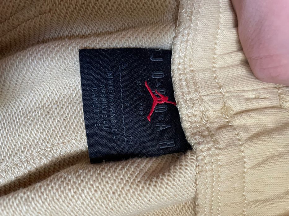 Pantaloni scurti