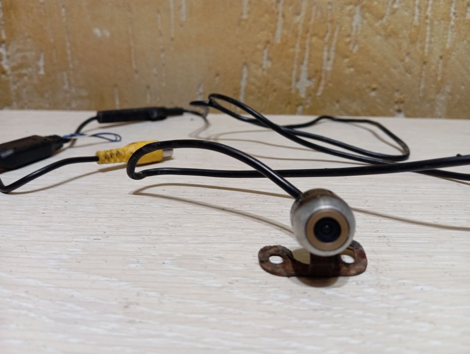 Приора 2 ,,камера ,ручки дверей, помпа.