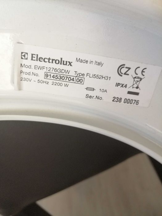Пералня Electrolux EWF1276GDW на части